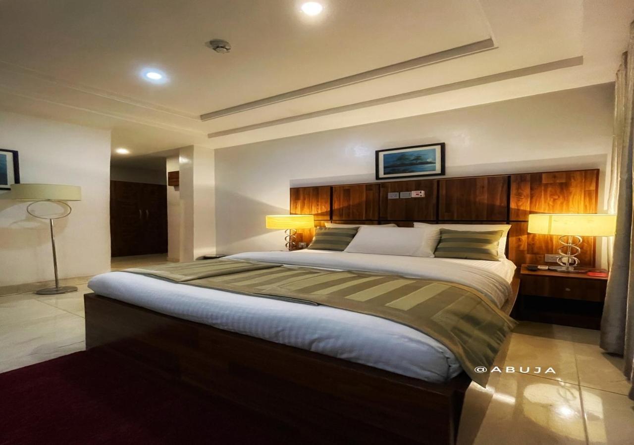 Qualibest Grand Hotels Abuja Dış mekan fotoğraf