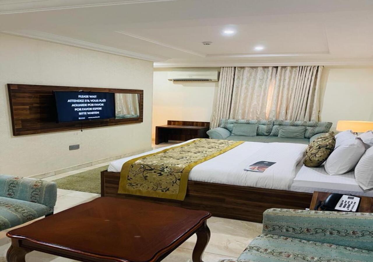 Qualibest Grand Hotels Abuja Dış mekan fotoğraf