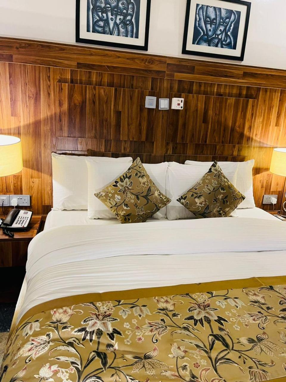 Qualibest Grand Hotels Abuja Dış mekan fotoğraf