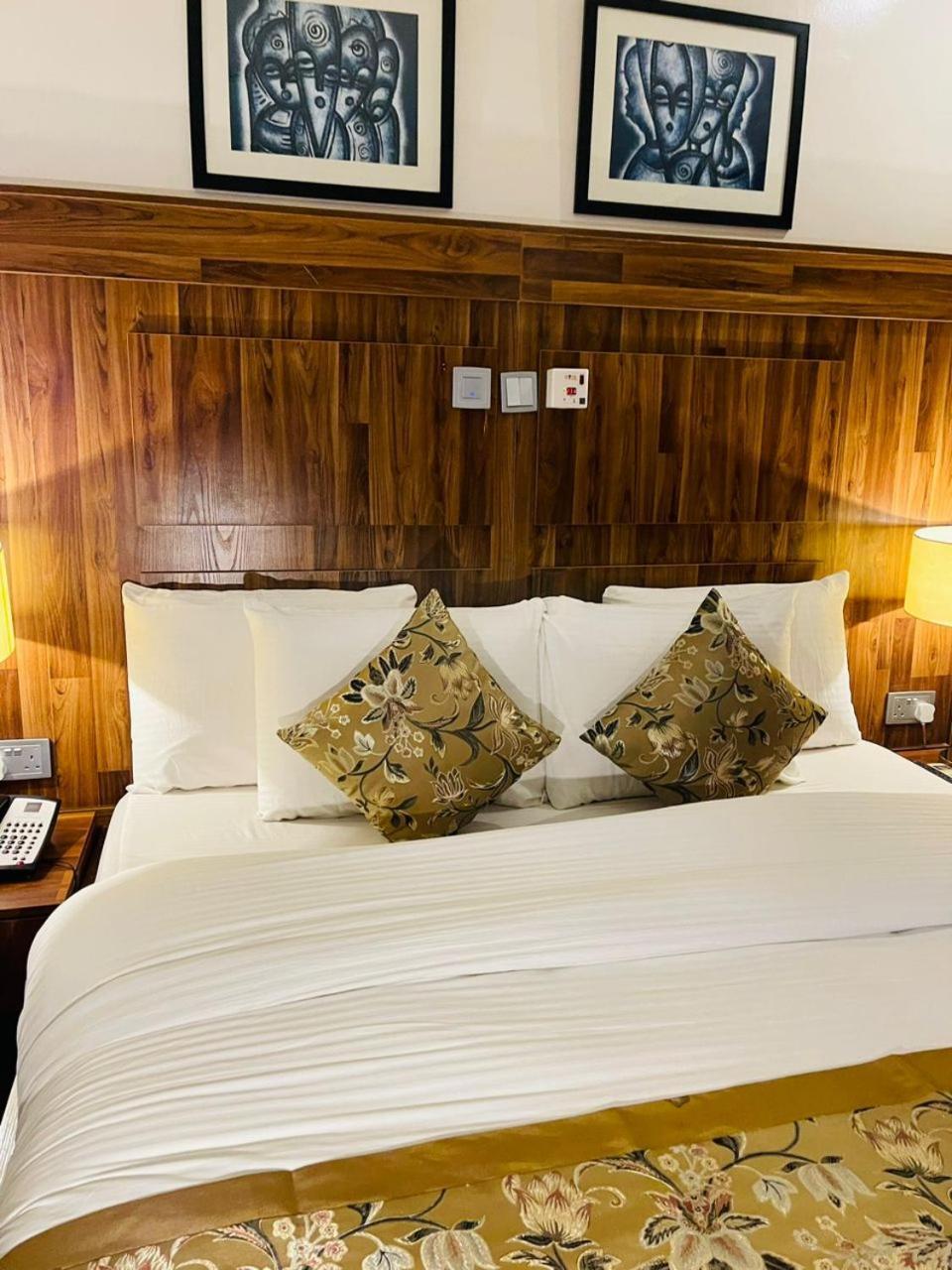 Qualibest Grand Hotels Abuja Dış mekan fotoğraf