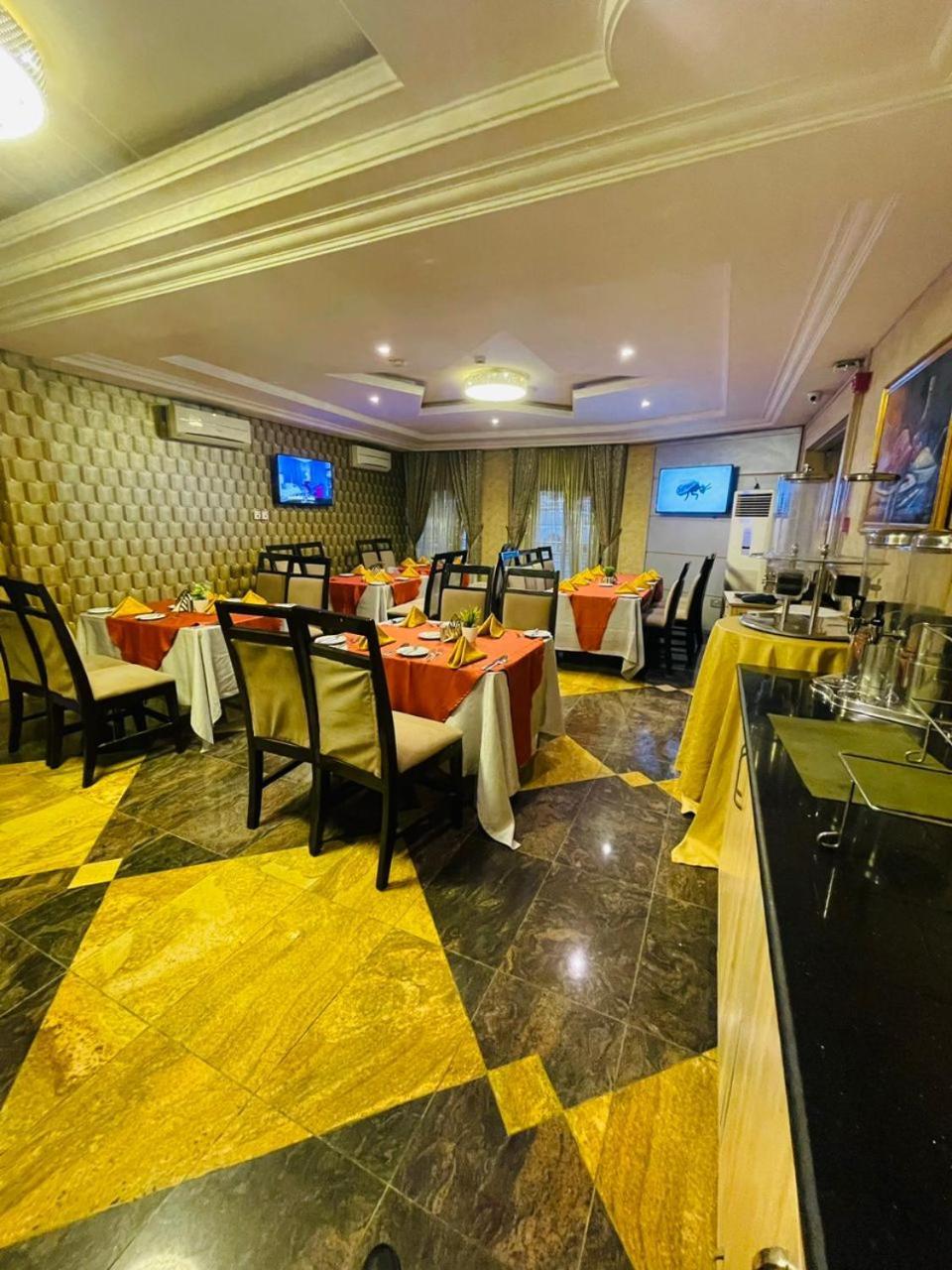 Qualibest Grand Hotels Abuja Dış mekan fotoğraf